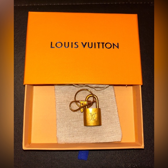 Louis Vuitton lock. No key #311 - Picture 4 of 5